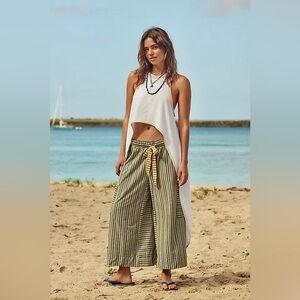 Beachy, cozy, resort-ready pants